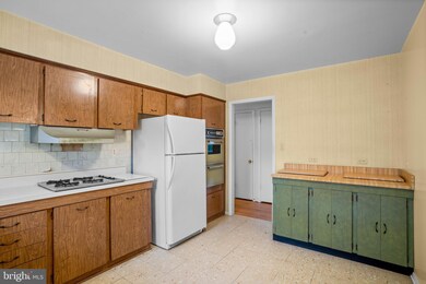 3923 Zurich Rd, Randallstown, MD 21133 - photo 7