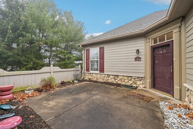 6-web-or-mls-William T Cir-012