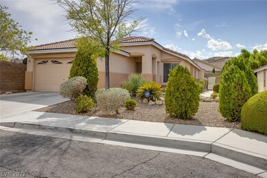 Beautiful curb appeal!