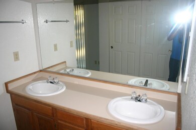 3182 Seminole Dr, Redding, CA 96001 - photo 5