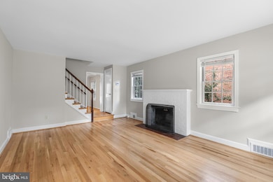 2104 N Jefferson St, Arlington, VA 22205 - photo 2