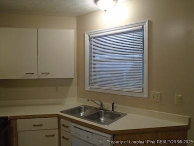 1002 Brookhollow Dr unit 11, Fayetteville, NC 28314 - photo 5