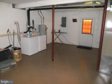 211 Queen St, Culpeper, VA 22701 - photo 5