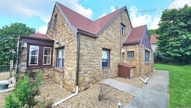 921 Old Scalp Ave, Johnstown, PA 15904 - photo 4