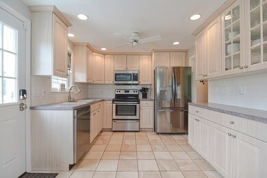 170 Howland Rd, Stoughton, MA 02072 - photo 3