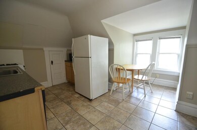 430 King Ave unit C, Columbus, OH 43201 - photo 2