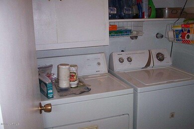 11007 W Santa fe Dr unit 56, Sun City, AZ 85351 - photo 5