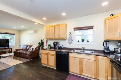 14019 37th Ave S, Tukwila, WA 98168 - photo 7