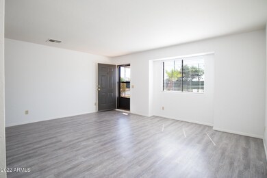 120 E 14th St #1-5