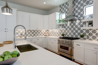 Plenty of space to prep your favorite meals in thi