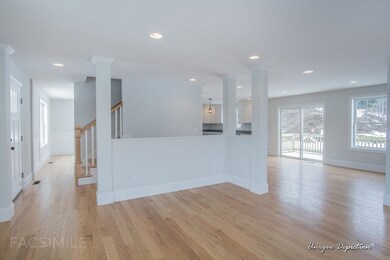 7 Lynbrook Rd, Methuen, MA 01844 - photo 2