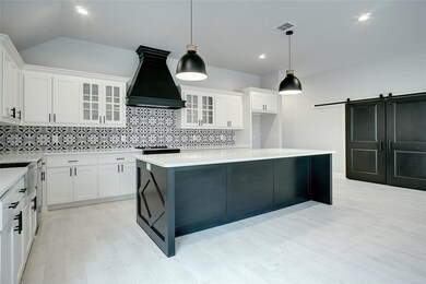 925 Tesslynn Ave, Godley, TX 76044 - photo 4