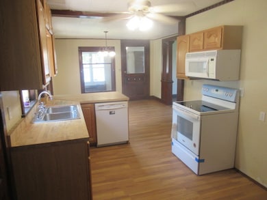 202 E Park St, Harvard, IL 60033 - photo 5