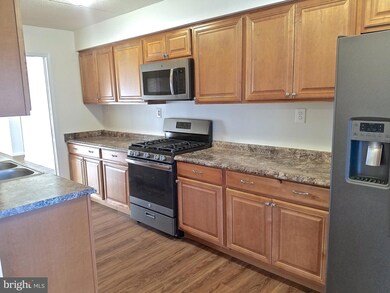 5253 W Running Brook Rd unit 201, Columbia, MD 21044 - photo 4