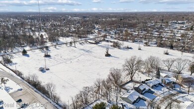 600 W Cavanaugh Rd, Lansing, MI 48910 - photo 4