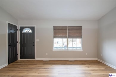 106 Jefferson St, Radcliff, KY 40160 - photo 2