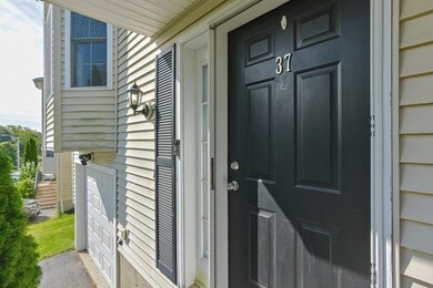 37 Nutmeg Dr, Worcester, MA 01603 - photo 4