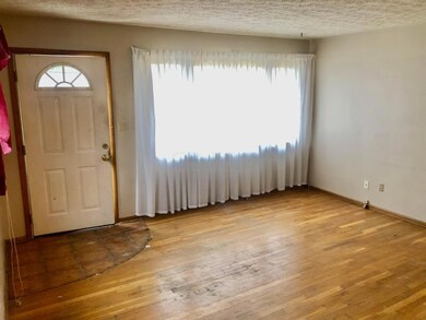 3814 Elbern Ave, Columbus, OH 43213 - photo 2