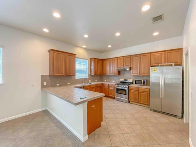 609 W 37th St, Austin, TX 78705 - photo 3