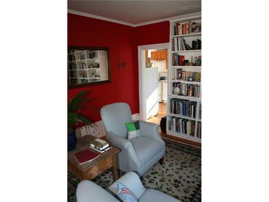 Studio/Study/Office.
