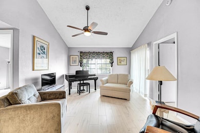 1673 SE Green Acres Cir unit NN202, Port Saint Lucie, FL 34952 - photo 6