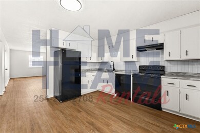 1005 Eastside Dr unit B, Killeen, TX 76543 - photo 6