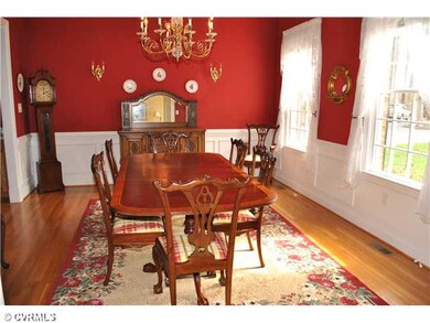 Dining Room - Beautiful moldings grace this formal