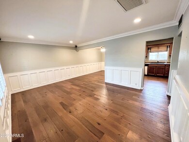 3940 E Glenrosa Ave, Phoenix, AZ 85018 - photo 4