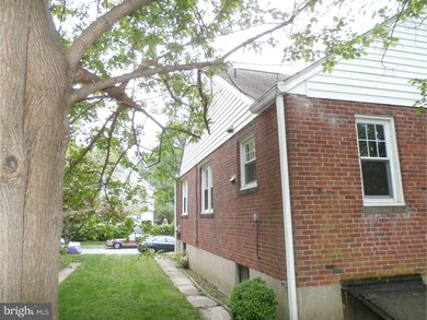 809 Chestnut St, Darby, PA 19023 - photo 4