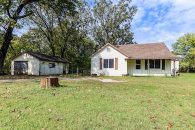 743 State Highway 32, Buffalo, MO 65622 - photo 2