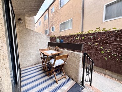 543 W Stocker St unit 5, Glendale, CA 91202 - photo 2