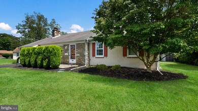 523 Rick Rd, Southampton, PA 18966 - photo 2