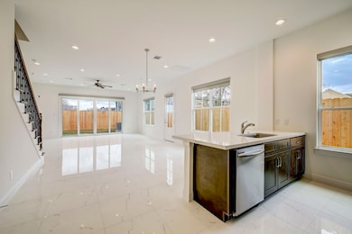 2133 Naomi St unit A, Houston, TX 77054 - photo 3