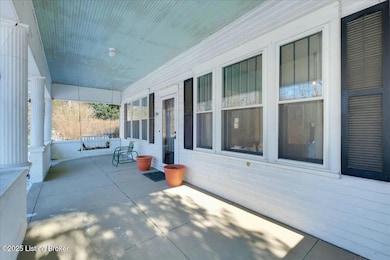 Front Porch to House