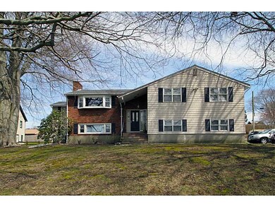 28 Concord Dr, Middletown, RI 02842 - photo 2