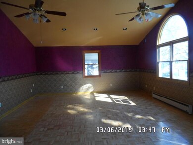 834 Orems Rd, Essex, MD 21221 - photo 4