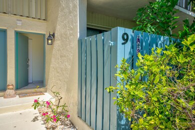 34-web-or-mls-Executive Bay M9 - High Ex