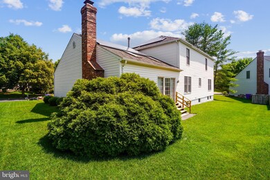 11228 Minstrel Tune Dr, Germantown, MD 20876 - photo 2