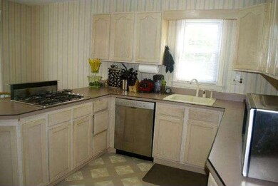 213 Susan Dr, Elkins Park, PA 19027 - photo 7