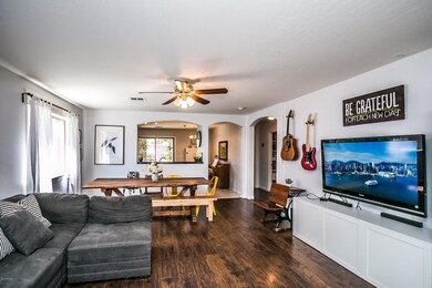 10031 E Crescent Ave-6