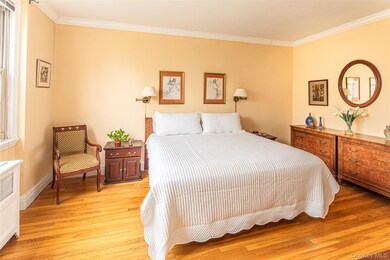 Bronxville Towers Apartments unit 6C, Bronxville, NY 10708 - photo 7