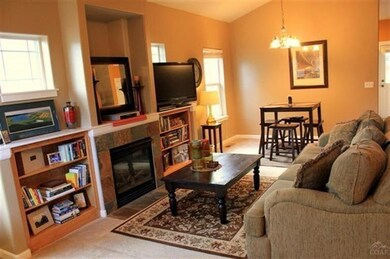 62705 Larkview Rd, Bend, OR 97701 - photo 2