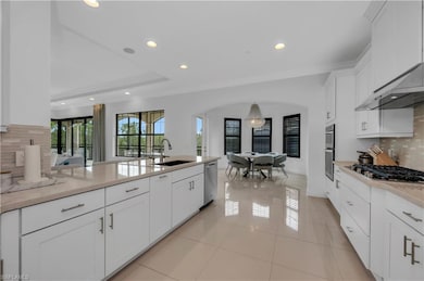 2739 Tiburon Blvd E unit 302, Naples, FL 34109 - photo 7