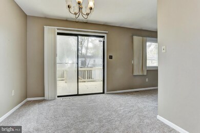 10017 E Franklin Ave, Glenn Dale, MD 20769 - photo 6