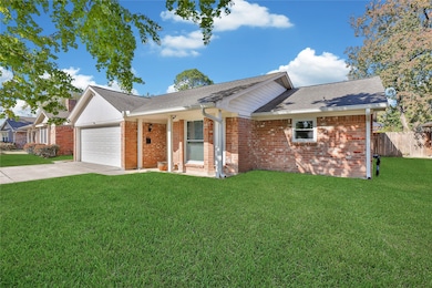 6234 Leaf Arbor Dr, Houston, TX 77092 - photo 2