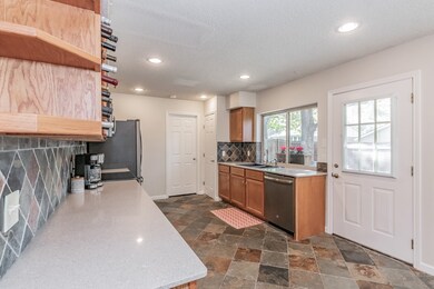 2400 Mesquite Ct E, Bedford, TX 76021 - photo 7