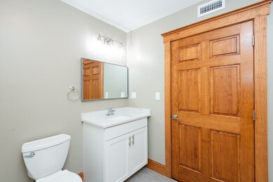 44 Maple St unit 5, Danvers, MA 01923 - photo 4