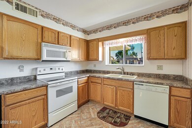 10102 W Ironwood Dr, Sun City, AZ 85351 - photo 2