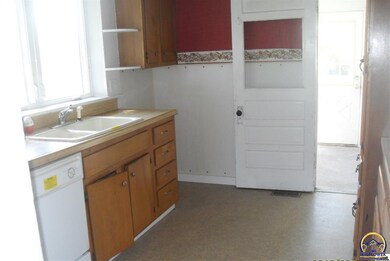 16055 R Rd, Mayetta, KS 66509 - photo 4