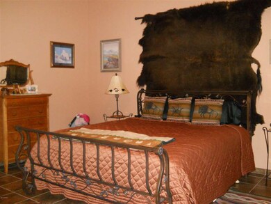 20840 W Cattle Iron Dr, Wickenburg, AZ 85390 - photo 4